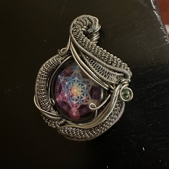 Wire wrapped pendant - Picture 2 of 5